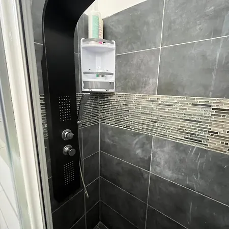 Xanthis Centre بيت شباب *