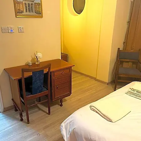 Xanthis Centre Hostel Nicosia