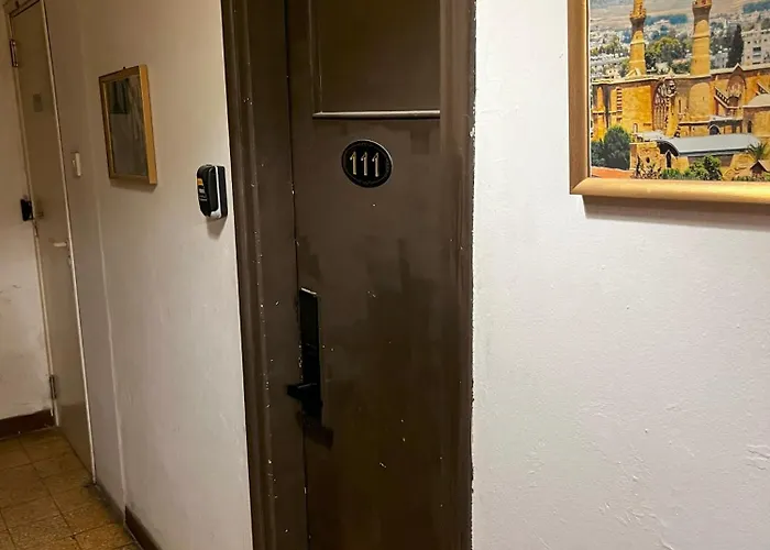 Xanthis Centre Ostello Nicosia